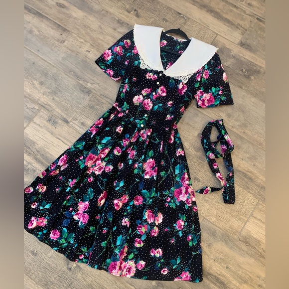 Vintage floral dress - Picture 5 of 13